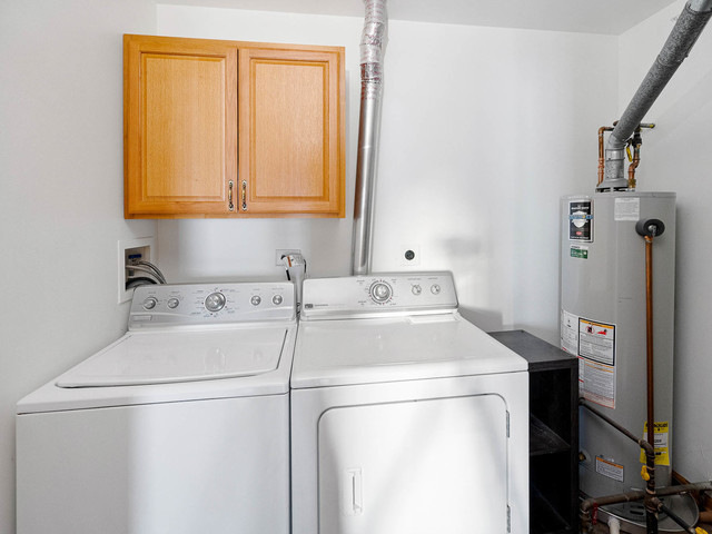 2552 Dickens Drive Aurora IL 60503