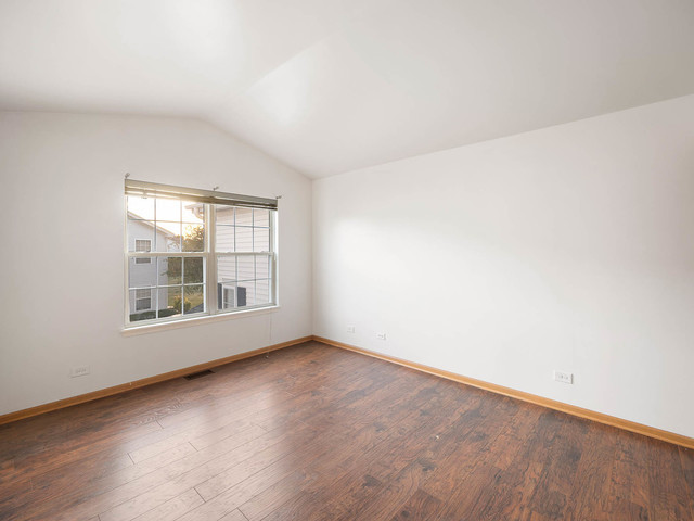 2552 Dickens Drive Aurora IL 60503
