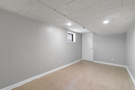 7216 South Central Park Avenue Chicago IL 60629