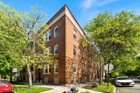 4055 North Wolcott Avenue Chicago IL 60613