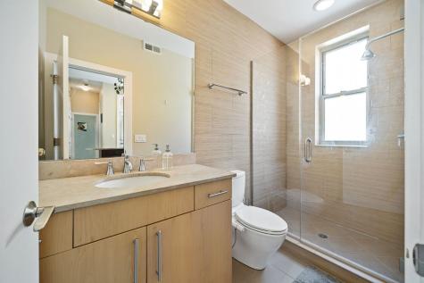 4055 North Wolcott Avenue Chicago IL 60613