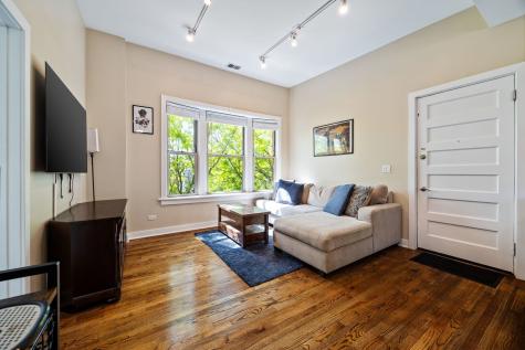 4055 North Wolcott Avenue Chicago IL 60613