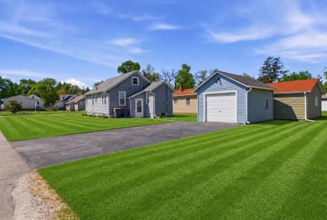 809 West Park Avenue Aurora IL 60506