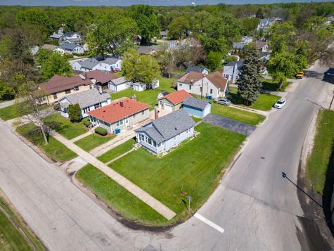 809 West Park Avenue Aurora IL 60506