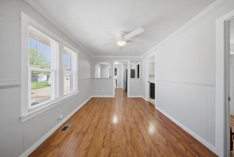 809 West Park Avenue Aurora IL 60506