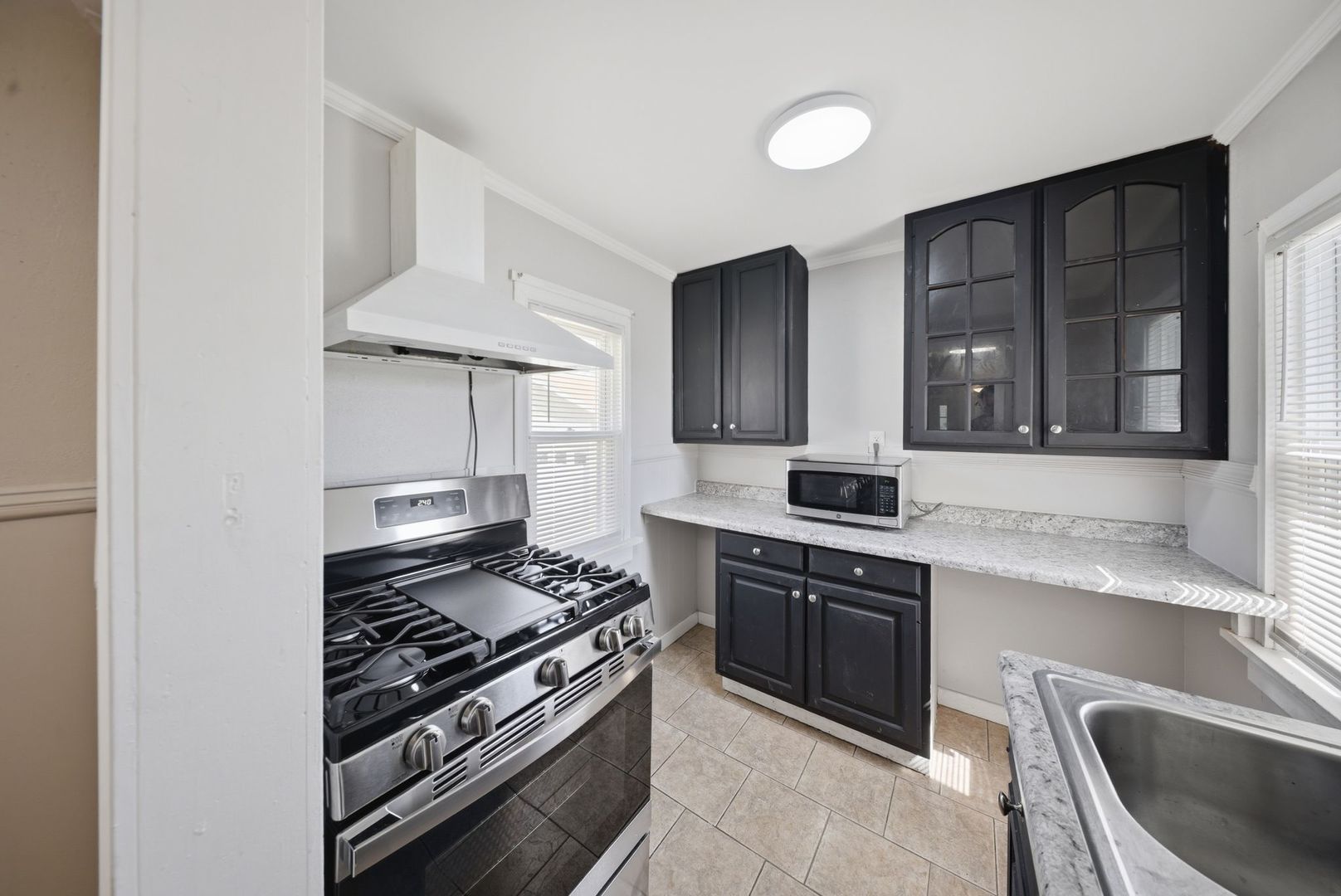 809 West Park Avenue Aurora IL 60506