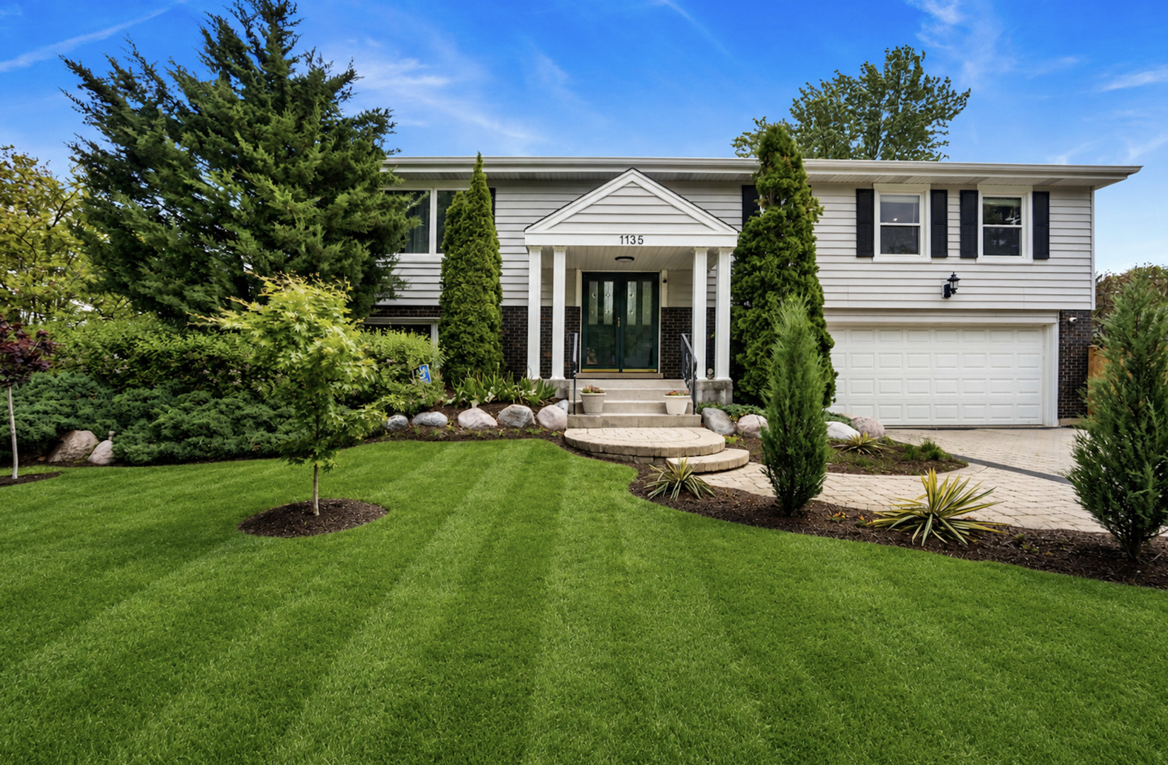 1135 Crestwood Drive Northbrook IL 60062