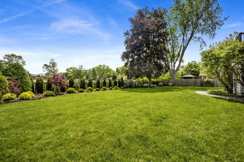 1135 Crestwood Drive Northbrook IL 60062