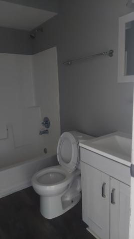 3315 Colgate Avenue Zion IL 60099