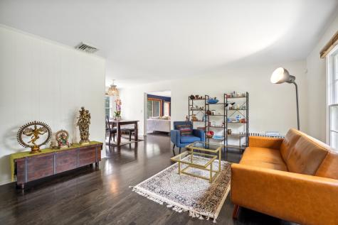 853 Happ Road Northfield IL 60093
