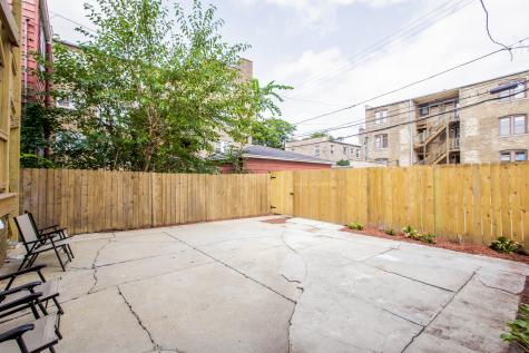2648 West Lunt Avenue Chicago IL 60645
