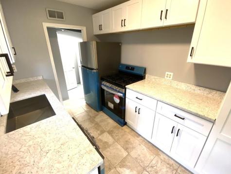 255 Oak Street Hampshire IL 60140