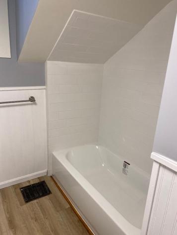 255 Oak Street Hampshire IL 60140