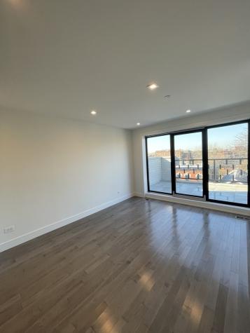 719 North Elizabeth Street Chicago IL 60642