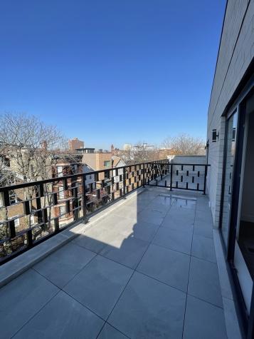 719 North Elizabeth Street Chicago IL 60642