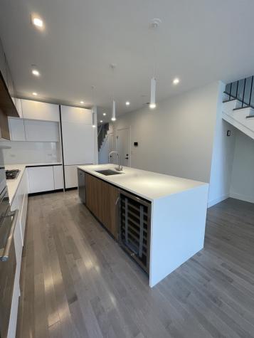 719 North Elizabeth Street Chicago IL 60642