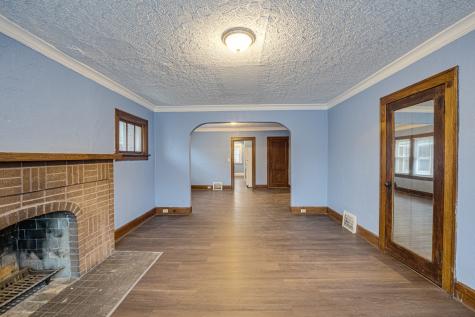 2403 Elm Street Rockford IL 61102