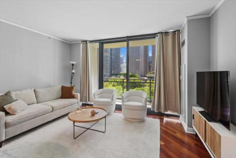 201 North Westshore Drive Chicago IL 60601