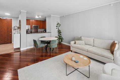 201 North Westshore Drive Chicago IL 60601
