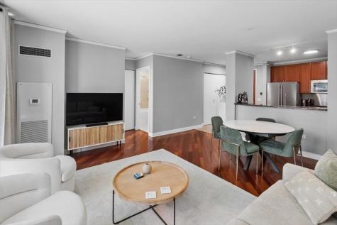 201 North Westshore Drive Chicago IL 60601