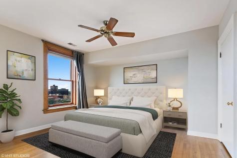 559 West Surf Street Chicago IL 60657