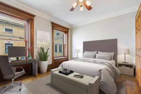 559 West Surf Street Chicago IL 60657