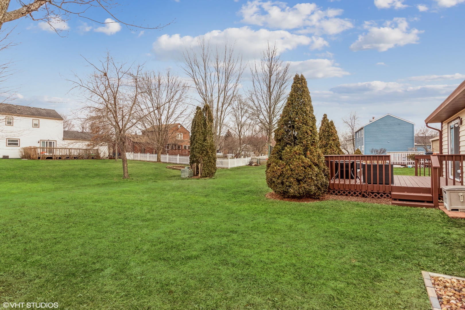 2043 University Drive Naperville IL 60565