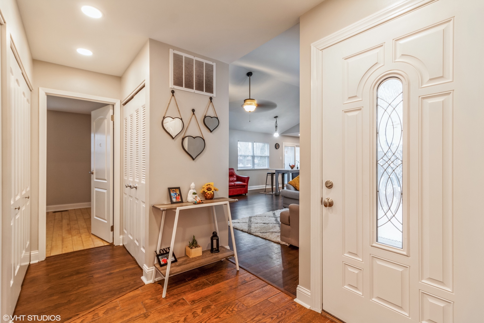 2043 University Drive Naperville IL 60565