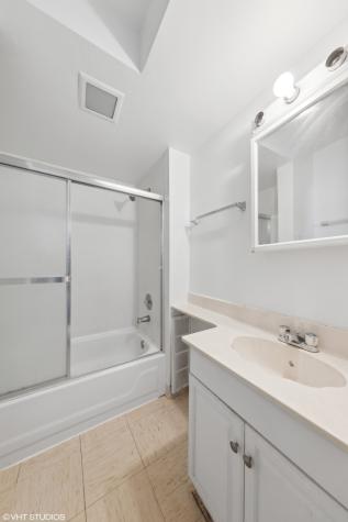 9518 South 53rd Avenue Oak Lawn IL 60453