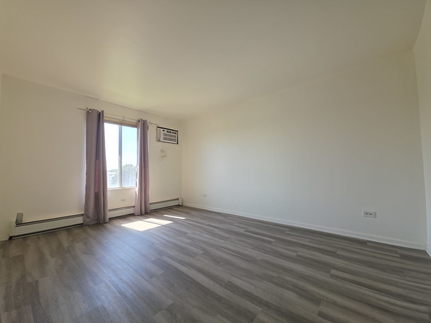225 Gregory Street Aurora IL 60504