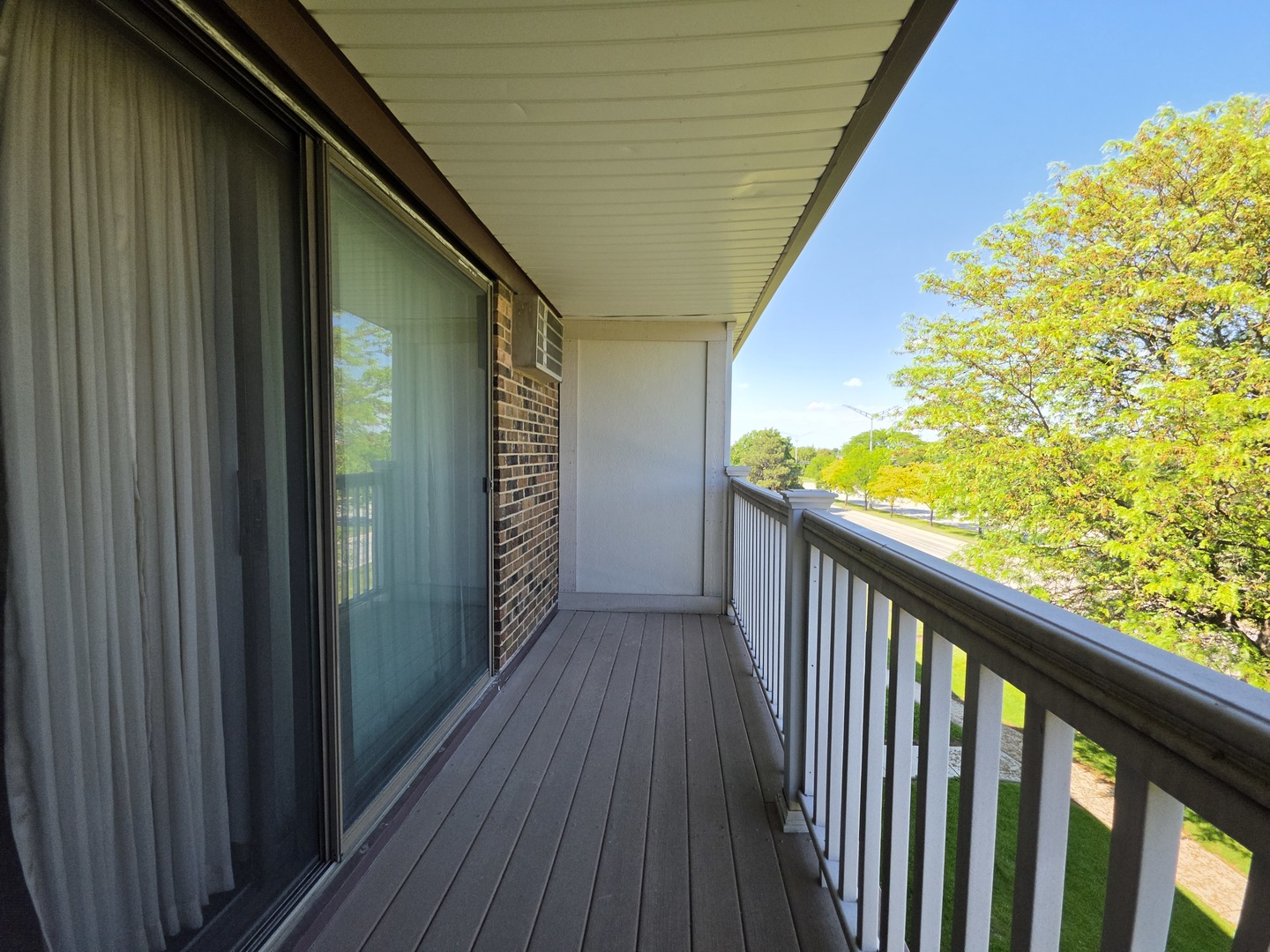 225 Gregory Street Aurora IL 60504