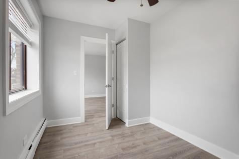 6826 North Ridge Boulevard Chicago IL 60645