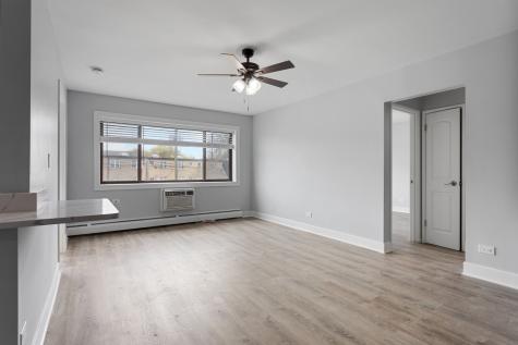 6826 North Ridge Boulevard Chicago IL 60645