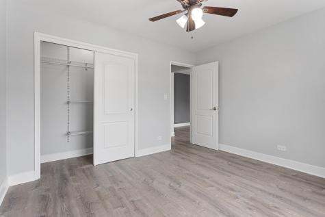 6826 North Ridge Boulevard Chicago IL 60645