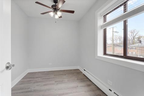6826 North Ridge Boulevard Chicago IL 60645
