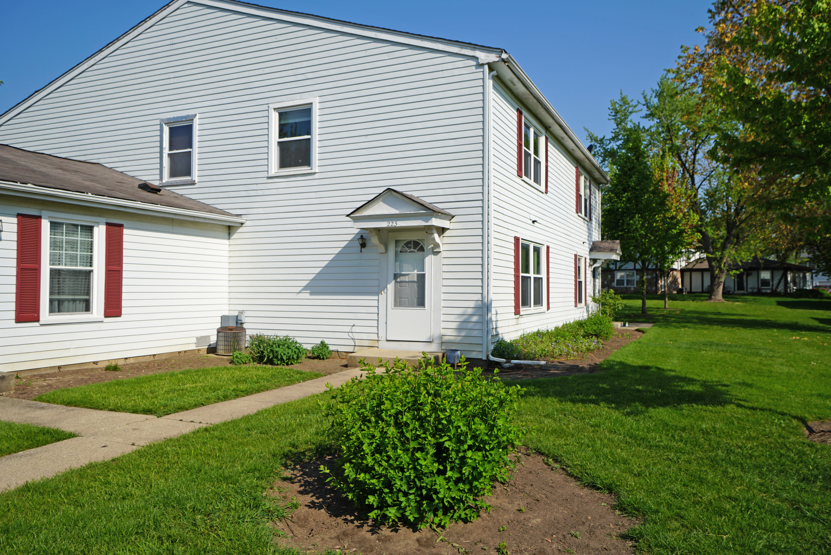 223 Harvest Court Vernon Hills IL 60061