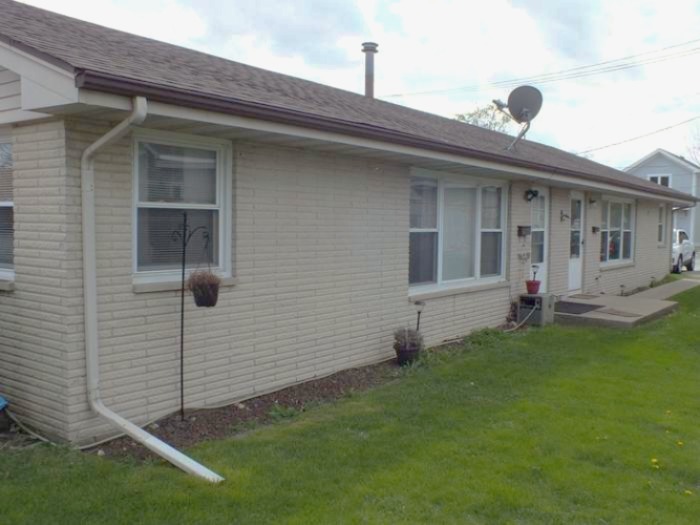 557 East Division Street Lockport IL 60441