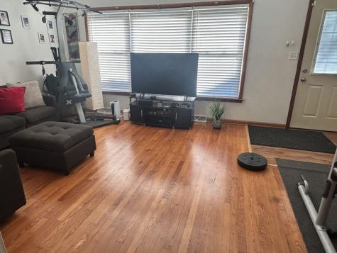 557 East Division Street Lockport IL 60441
