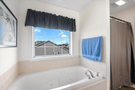 705 Bergamot Street Savoy IL 61874