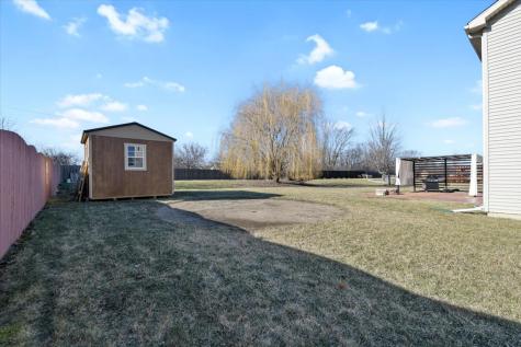 705 Bergamot Street Savoy IL 61874