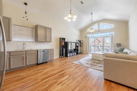 5933 West Huron Street Chicago IL 60644