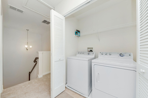 212 Commerce Street E Aurora IL 60504