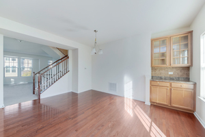 212 Commerce Street E Aurora IL 60504
