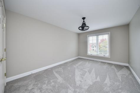 325 Delnor Glen Drive St. Charles IL 60174