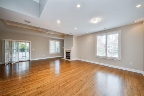 325 Delnor Glen Drive St. Charles IL 60174