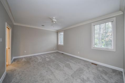 325 Delnor Glen Drive St. Charles IL 60174