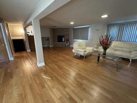 3929 West Jarvis Avenue Lincolnwood IL 60712
