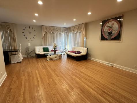 3929 West Jarvis Avenue Lincolnwood IL 60712