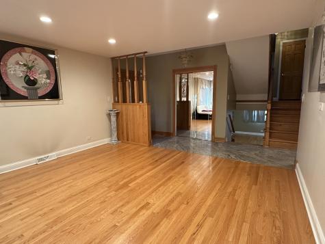 3929 West Jarvis Avenue Lincolnwood IL 60712