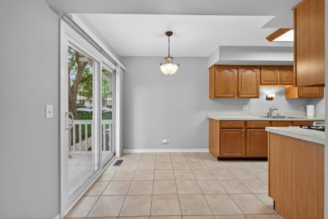 212 Amherst Court Bloomingdale IL 60108